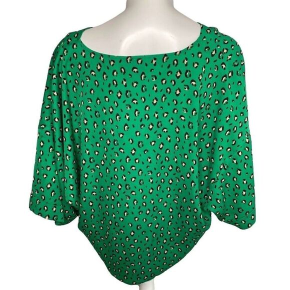Worthington Green Animal Print Dolman Sleeve Crop Top Sz Medium - Picture 2 of 8
